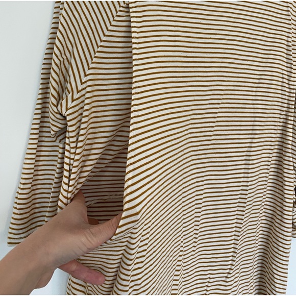 White and mustard maternity shirt with nursing access - Picture 2 of 5